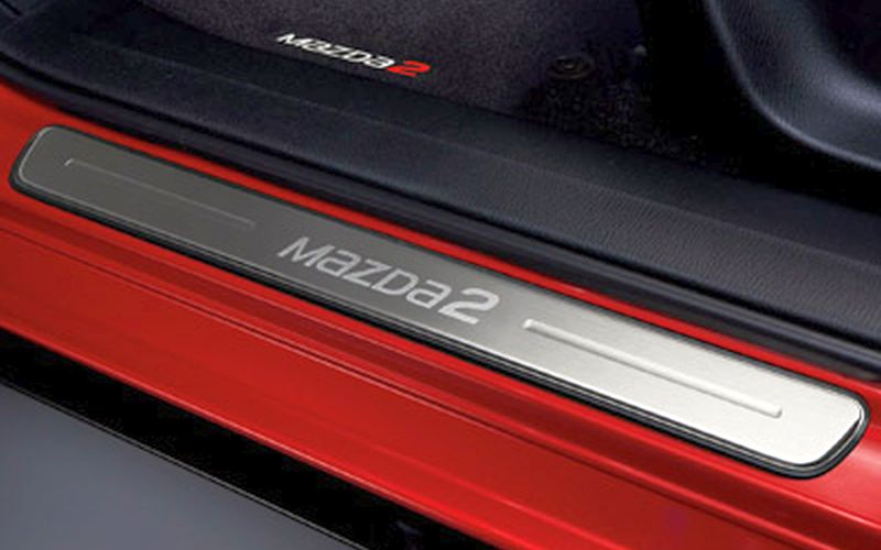 Mazda Einstiegsblenden Mazda2 DJ1
