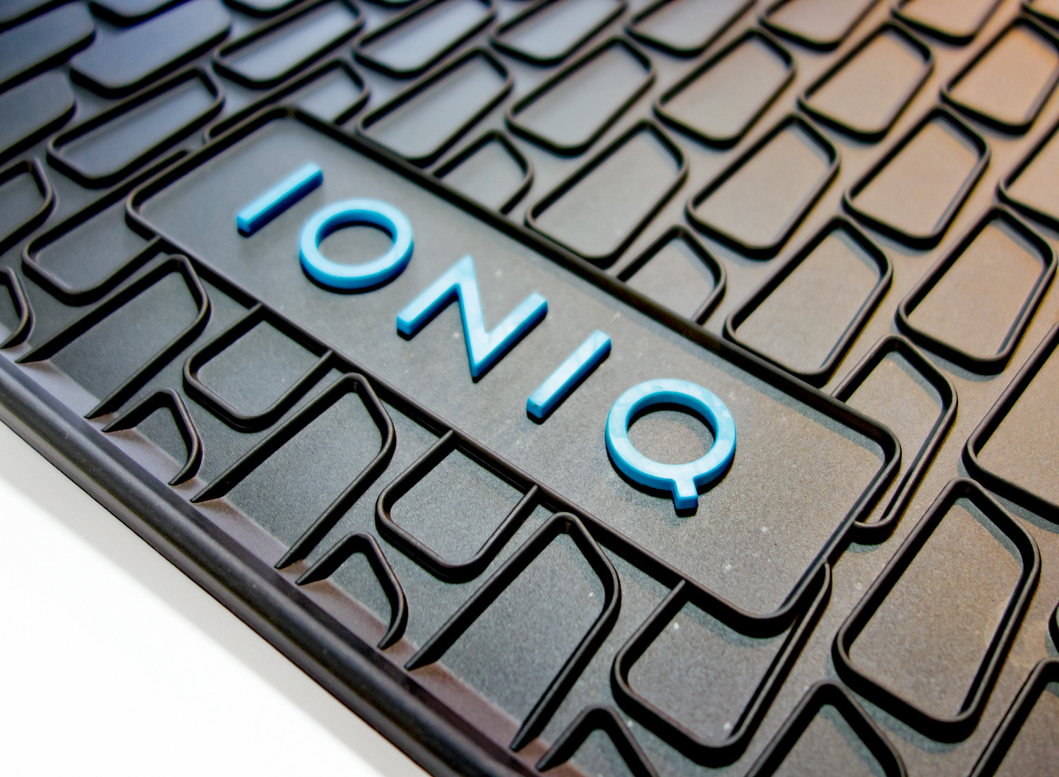 IONIQ Gummi-Fußmatten Hybrid IONIQ Detail
