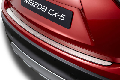 Mazda CX-5 Trittschutzleiste für den hinteren Stoßfänger KD53-V4-080A Nahaufnahme