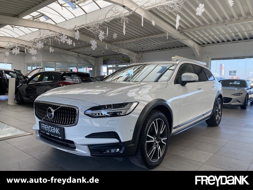 V 90 Cross Country D5 AWD Pro Standheizung LED